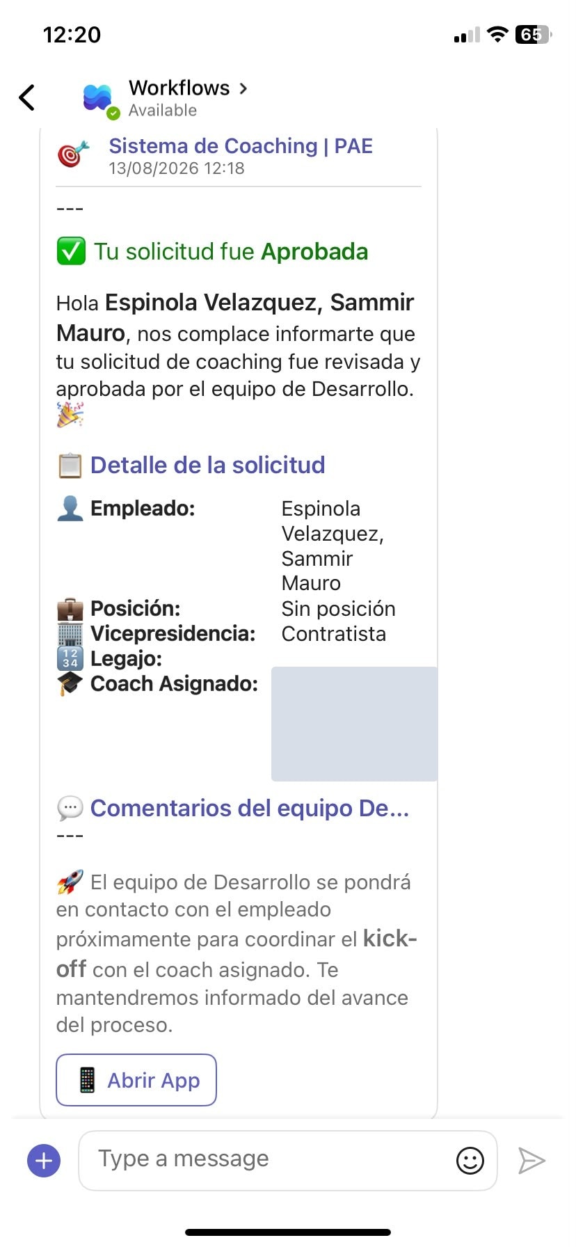 Notificación de aprobación con el coach asignado.